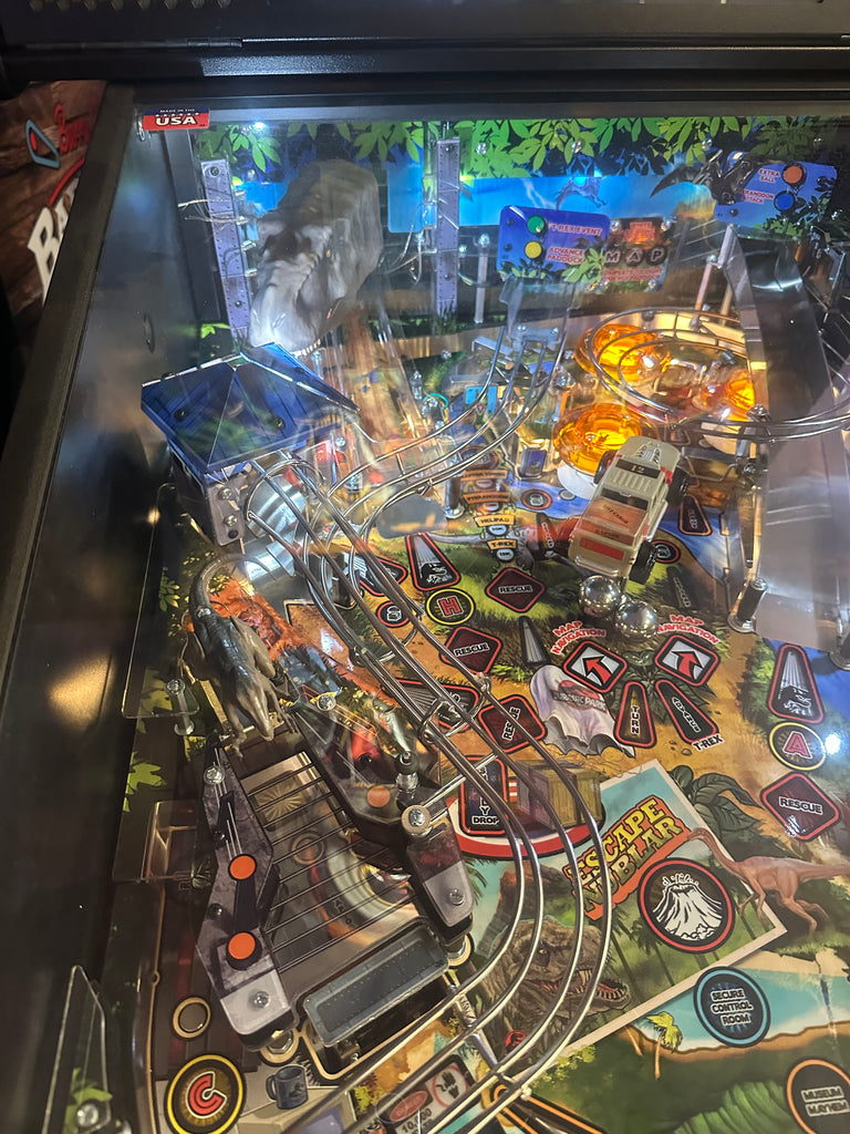 Stern Pinball Jurassic Park Premium Pinball Machine for sale ()