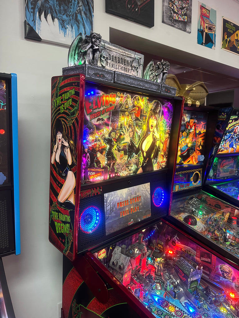 Stern Pinball LOADED Elvira’s House of Horrors Premium Pinball Machine for sale ()