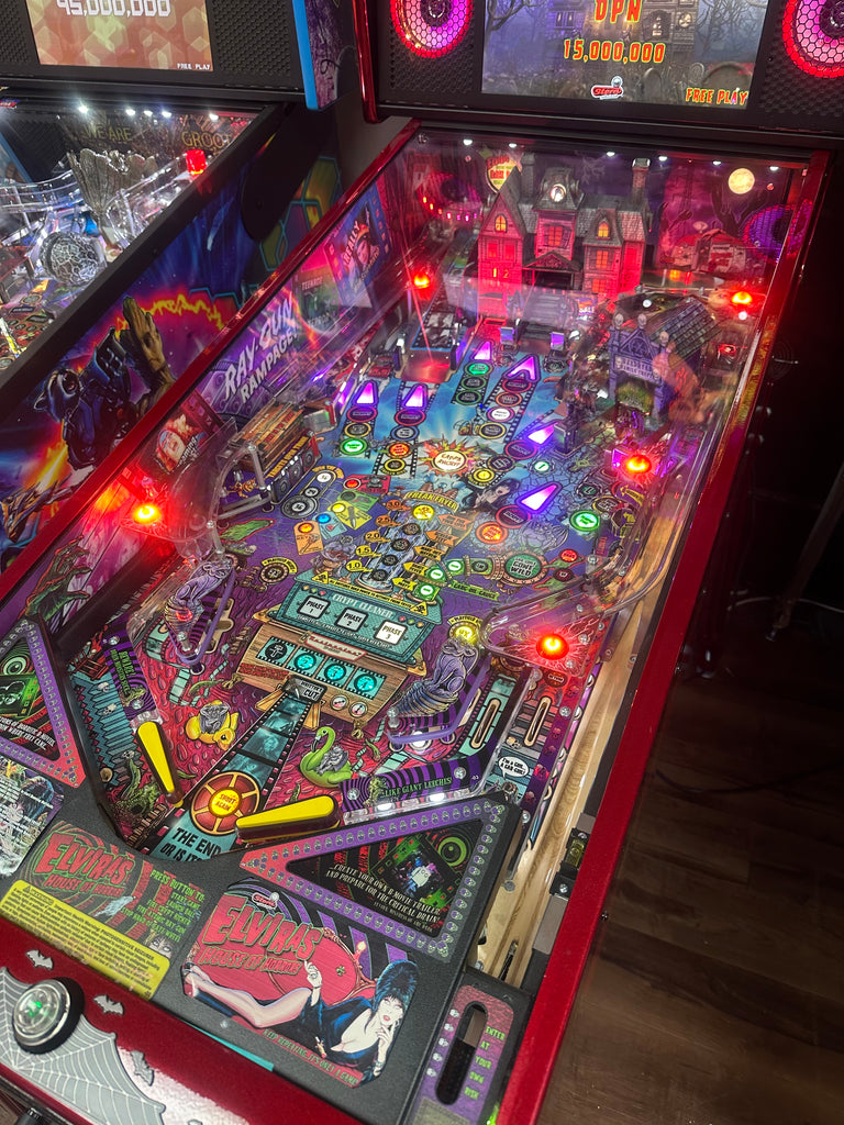 Stern Pinball LOADED Elvira’s House of Horrors Premium Pinball Machine for sale ()
