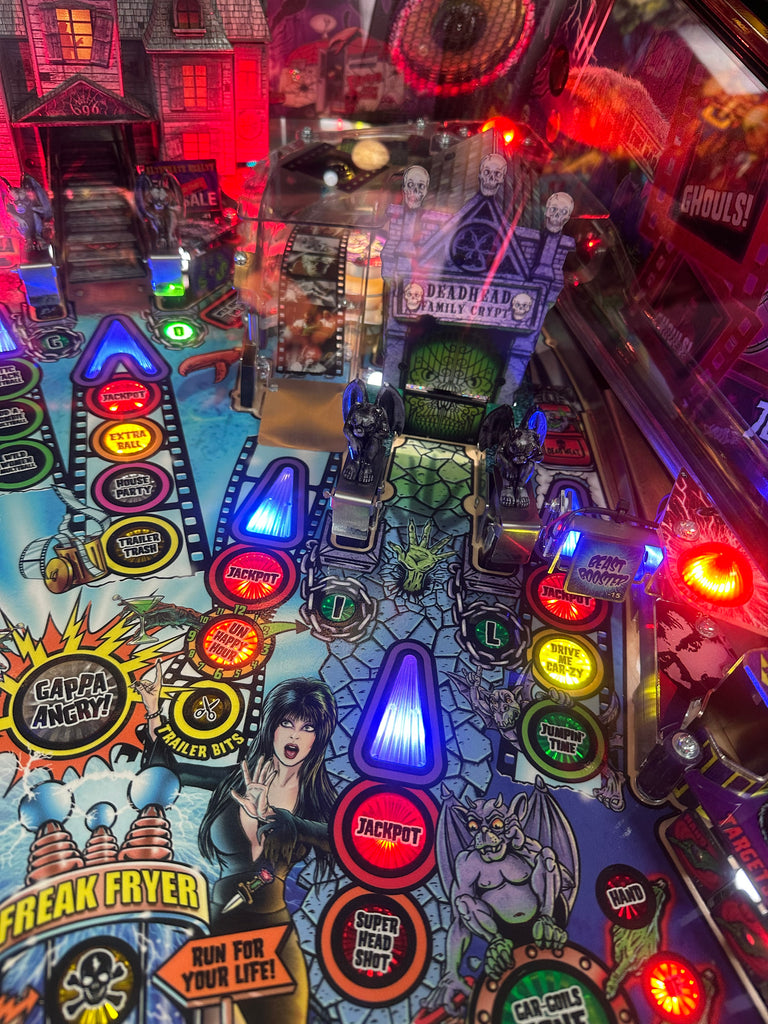 Stern Pinball LOADED Elvira’s House of Horrors Premium Pinball Machine for sale ()