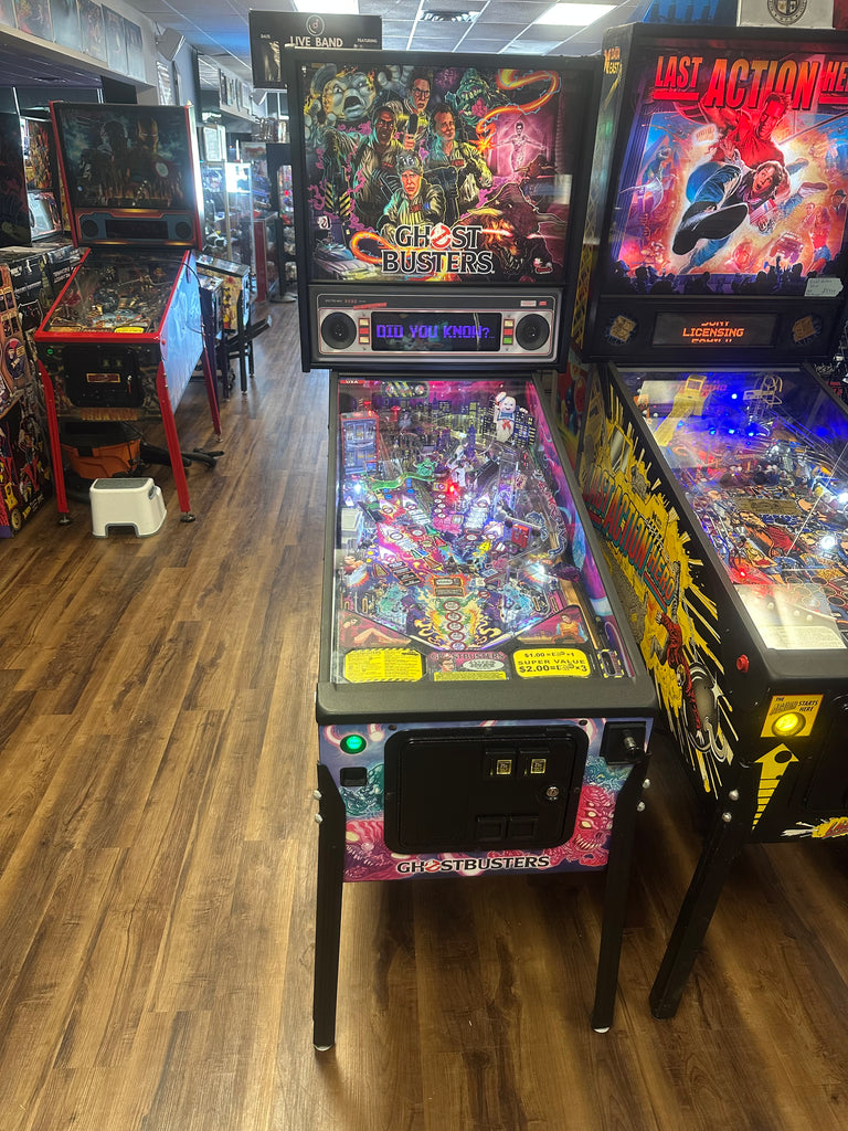 Stern Pinball LOADED Ghostbusters Pro Pinball Machine for sale ()