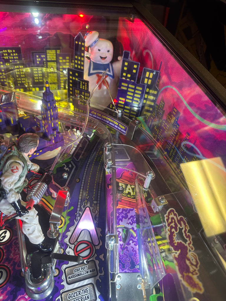 Stern Pinball LOADED Ghostbusters Pro Pinball Machine for sale ()