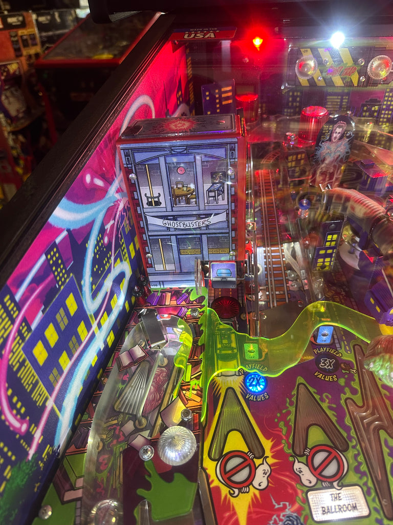 Stern Pinball LOADED Ghostbusters Pro Pinball Machine for sale ()