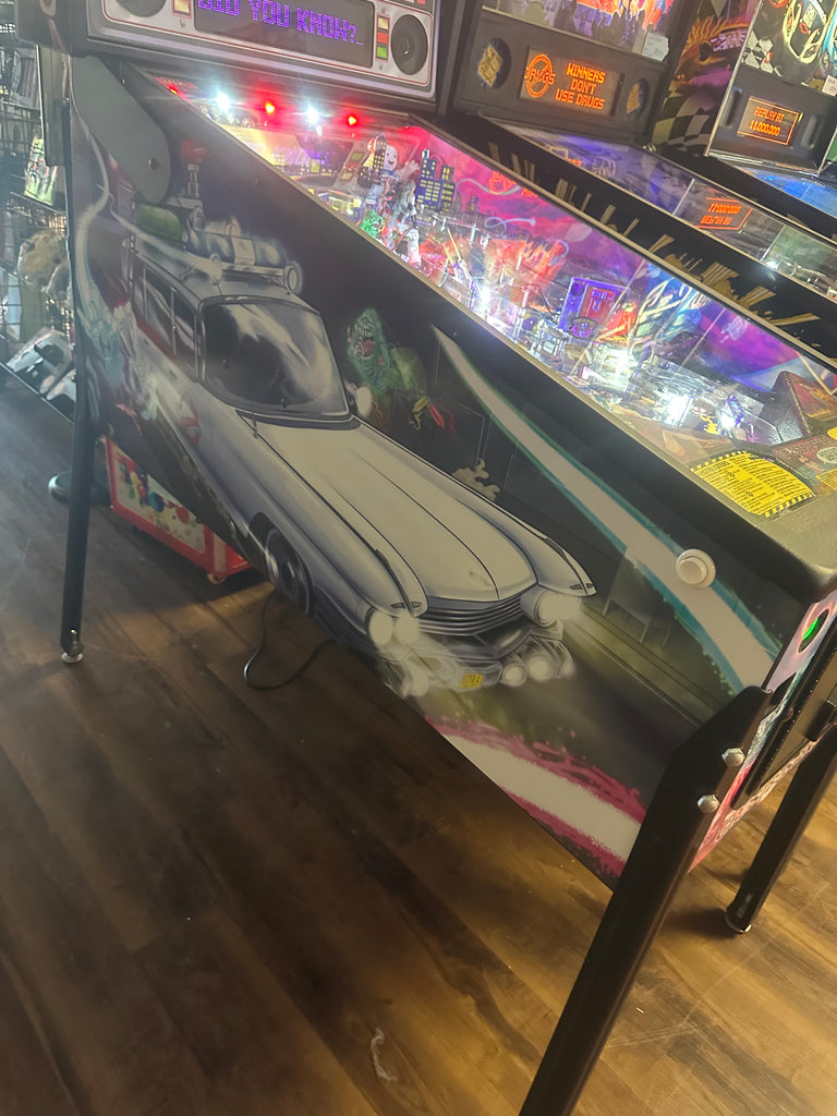 Stern Pinball LOADED Ghostbusters Pro Pinball Machine for sale ()