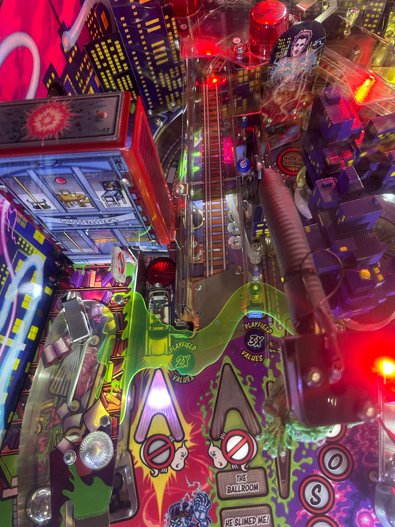 Stern Pinball LOADED Ghostbusters Pro Pinball Machine for sale ()