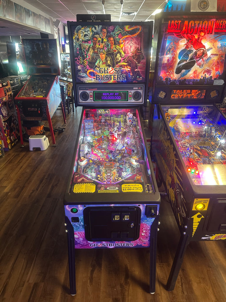 Stern Pinball LOADED Ghostbusters Pro Pinball Machine for sale ()