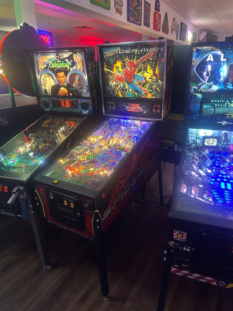 Stern Pinball LOADED Spider Man Pinball Machine for sale ()