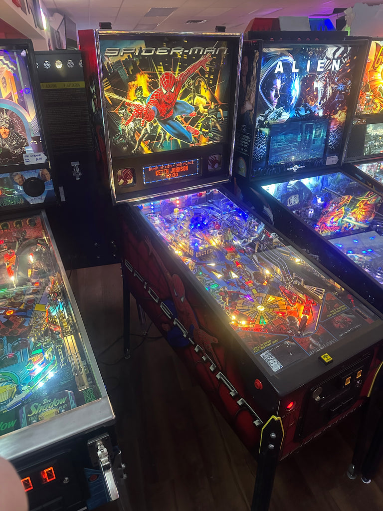 Stern Pinball LOADED Spider Man Pinball Machine for sale ()