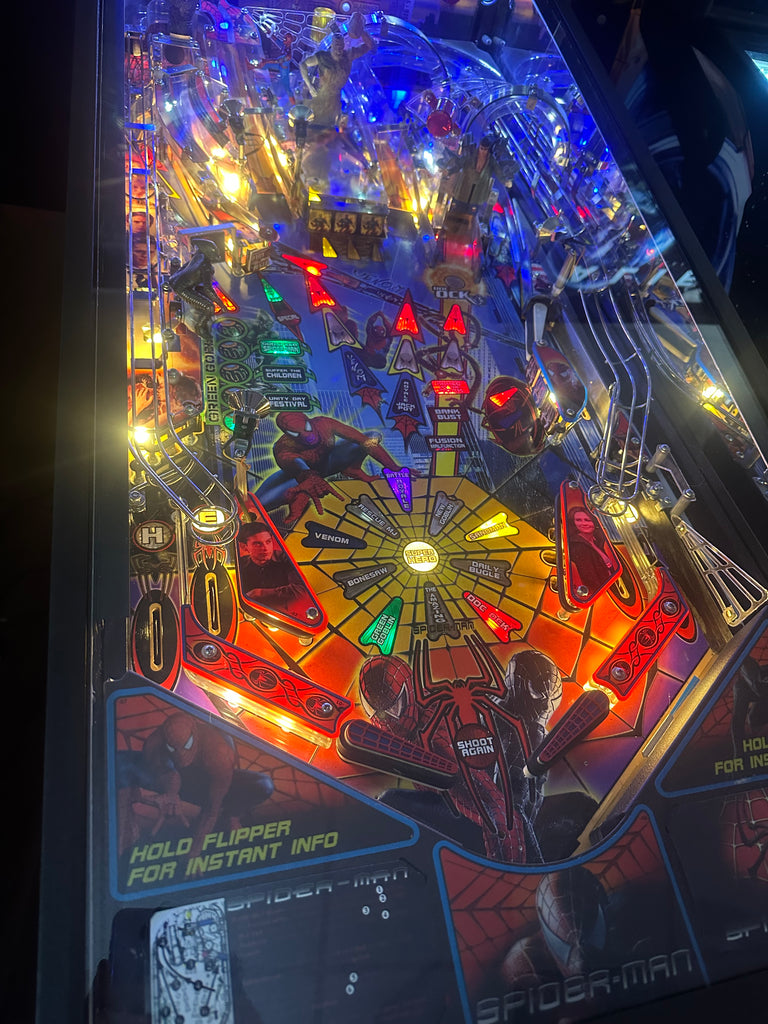 Stern Pinball LOADED Spider Man Pinball Machine for sale ()
