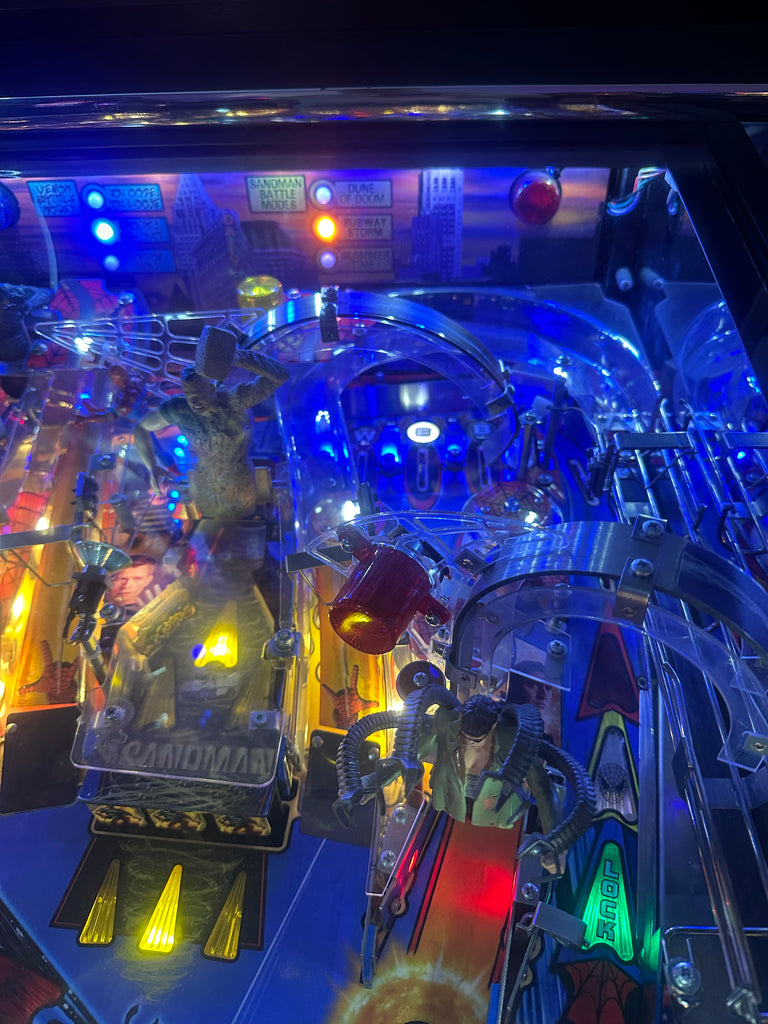 Stern Pinball LOADED Spider Man Pinball Machine for sale ()