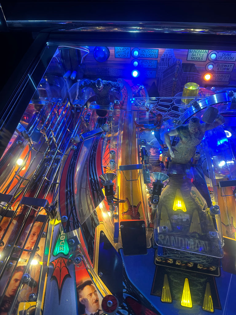 Stern Pinball LOADED Spider Man Pinball Machine for sale ()