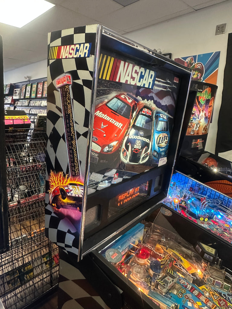 Stern Pinball NASCAR Pinball Machine for sale ()