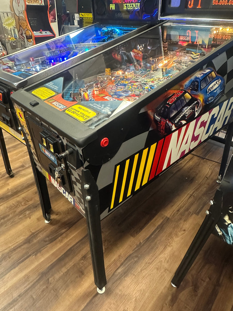 Stern Pinball NASCAR Pinball Machine for sale ()