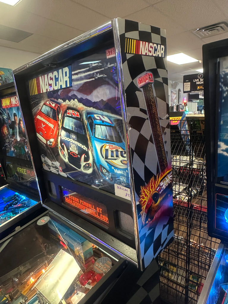 Stern Pinball NASCAR Pinball Machine for sale ()