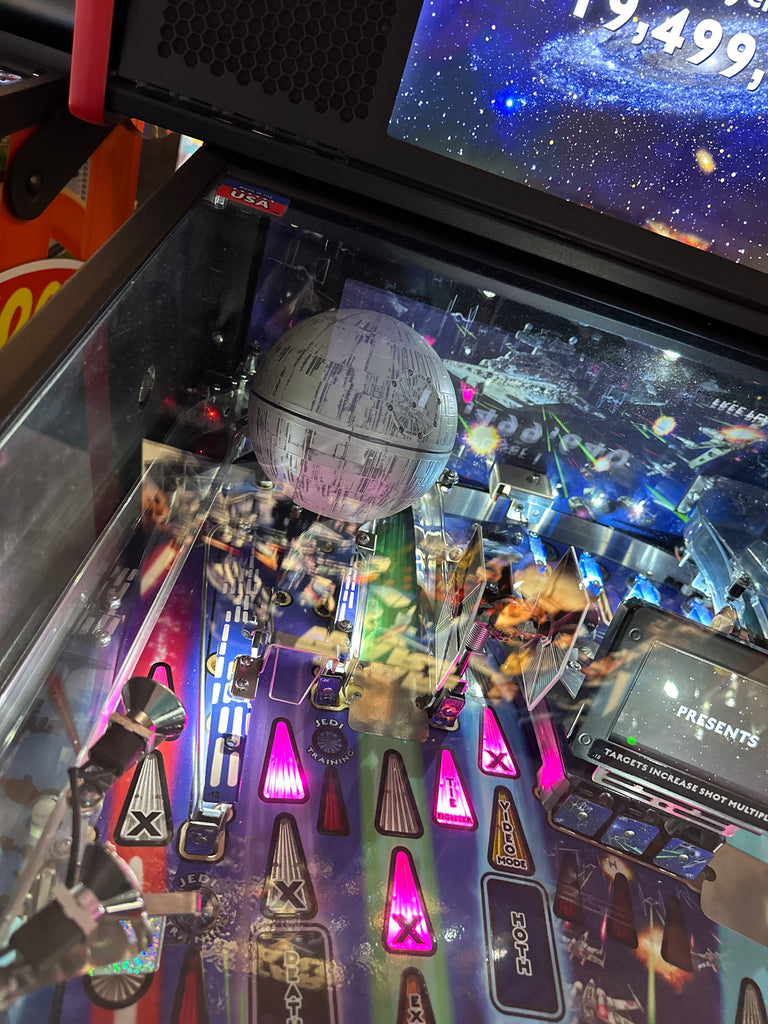 Stern Pinball Star Wars Pro Pinball Machine for sale ()