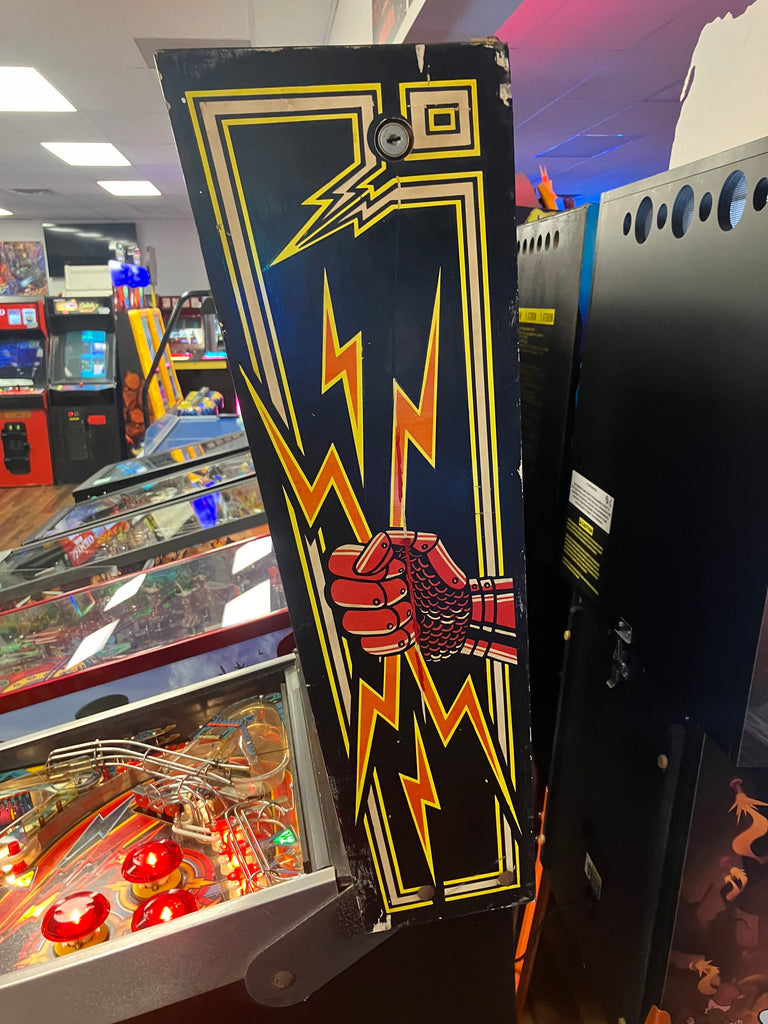 Williams Black Knight Pinball Machine for sale ()
