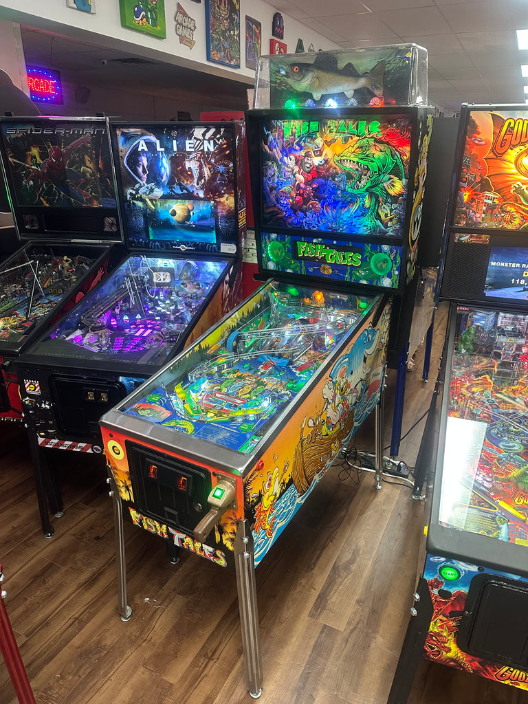 Williams LOADED Fish Tales Pinball Machine for sale ()