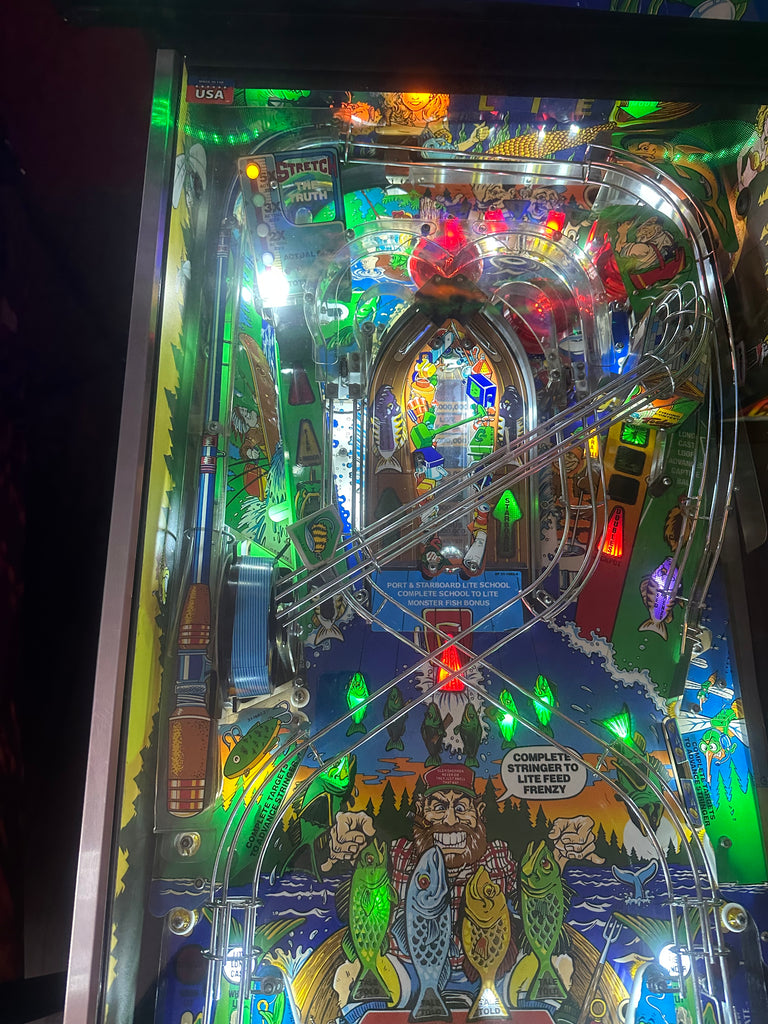 Williams LOADED Fish Tales Pinball Machine for sale ()