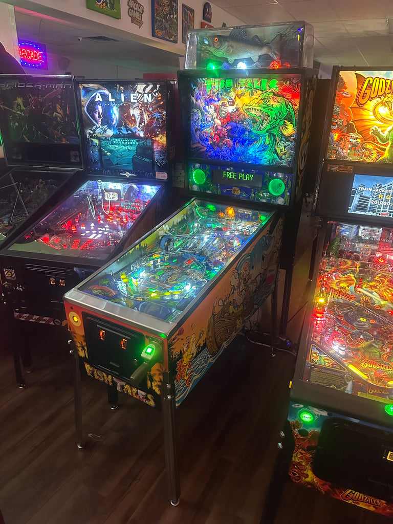 Williams LOADED Fish Tales Pinball Machine for sale ()